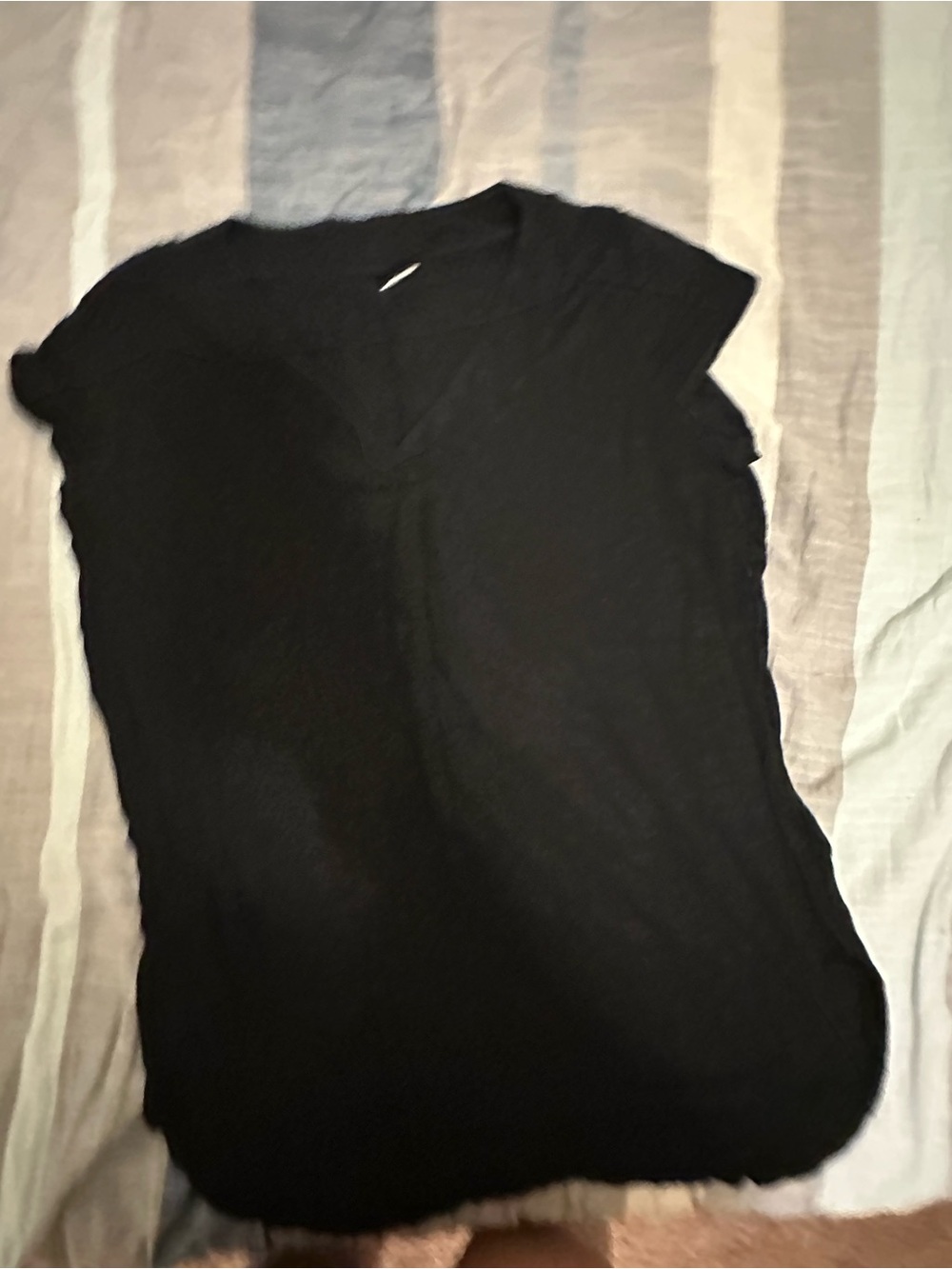 Old Navy Black V-Neck Short Sleeve Tee